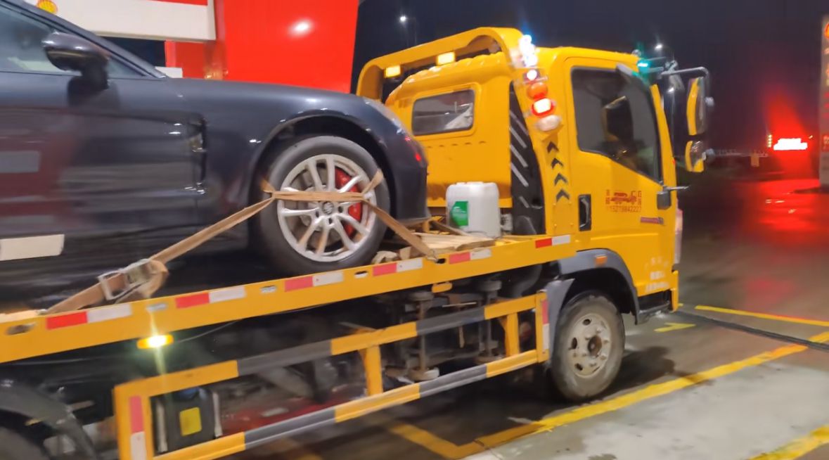 广元行车途中遇到突发状况该如何呼叫道路救援？